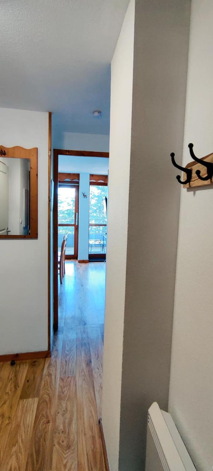 Appartement 3 Etoiles Au Pied Des Pistes Avec Balcon Ete Chamrousse Exterior photo